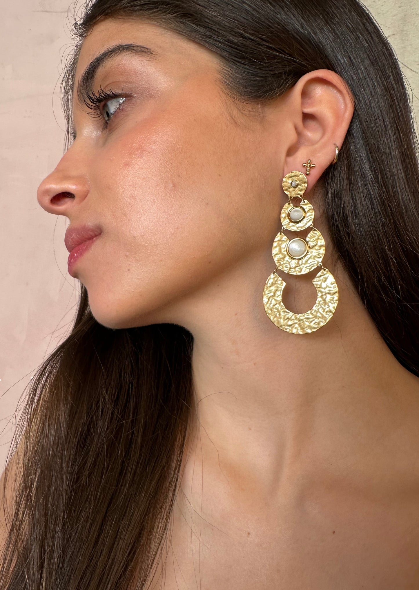 PENDIENTE TRIPLE PIEDRA BLANCA ZAG |ORO PAREJA