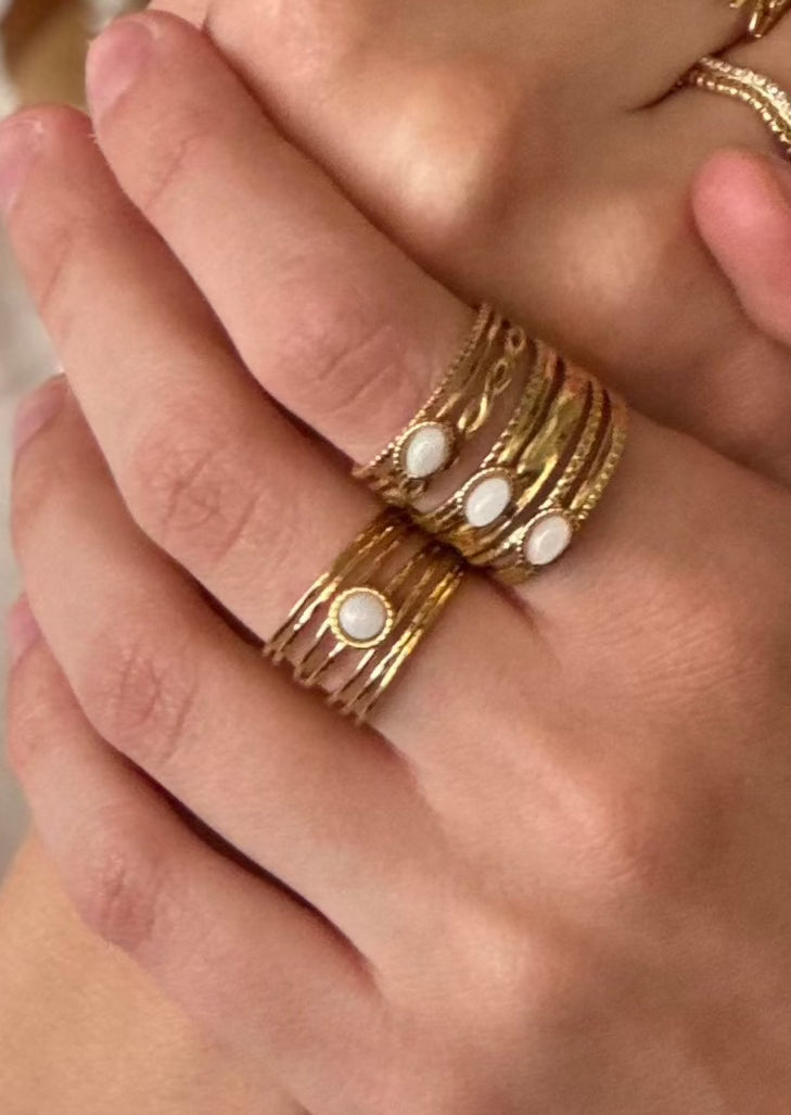 ANILLO PIEDRA TRIPLE ı ORO