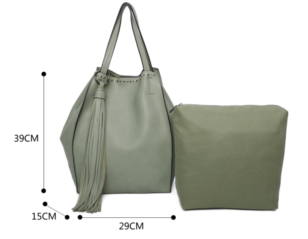 Bolso verde tachuelas con flecos