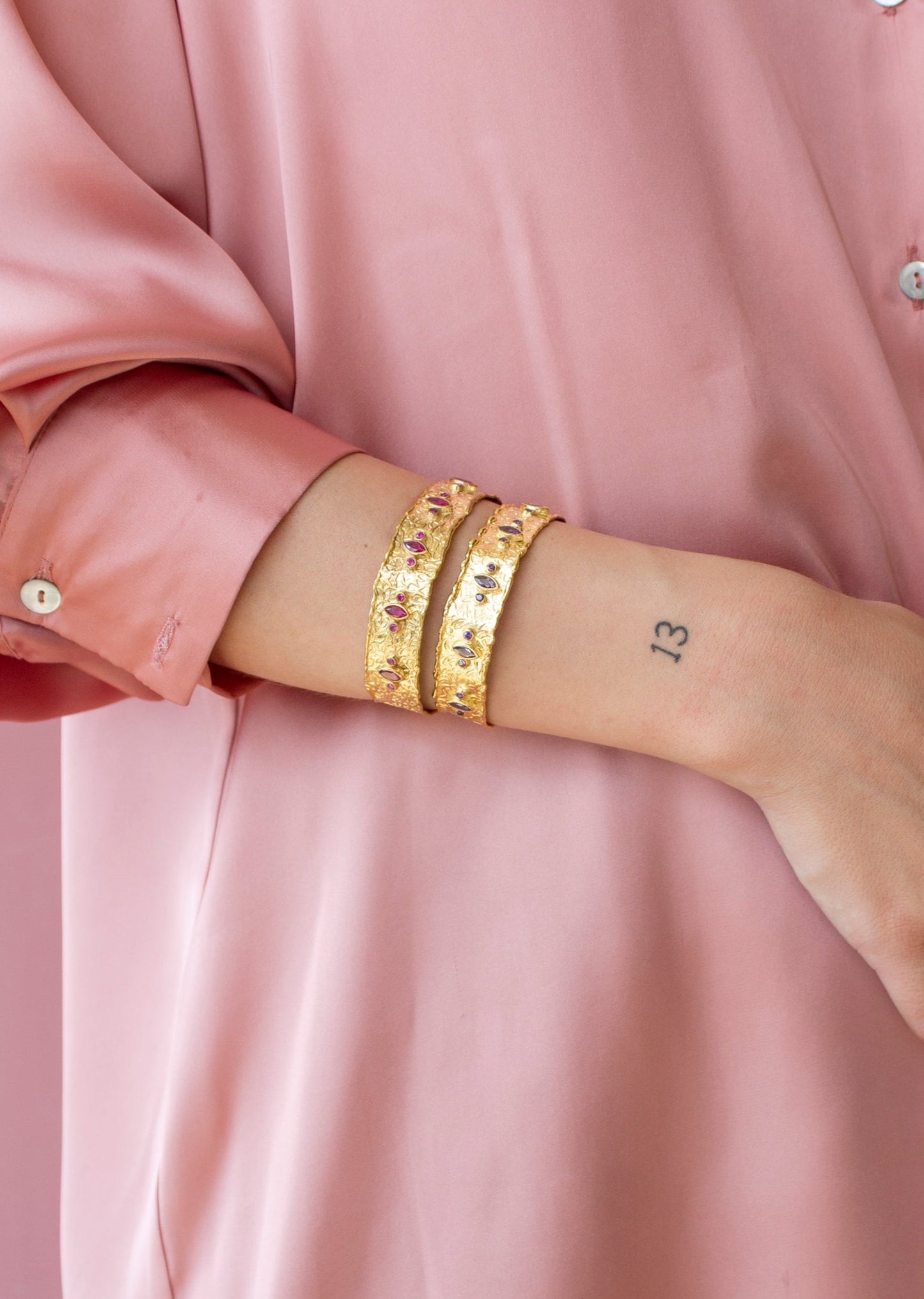 BRAZALETE PIEDRAS PEQUEÑAS ı ORO
