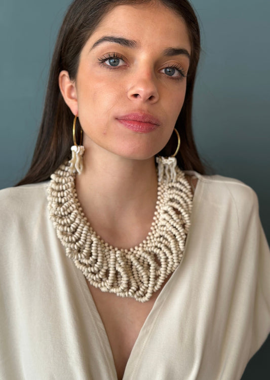 COLLAR CUENTAS BLANCO