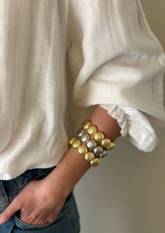 BRAZALETE ESFERAS TEXTURA | ORO