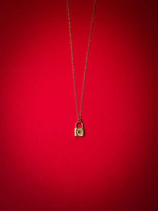 Collar candado corazón