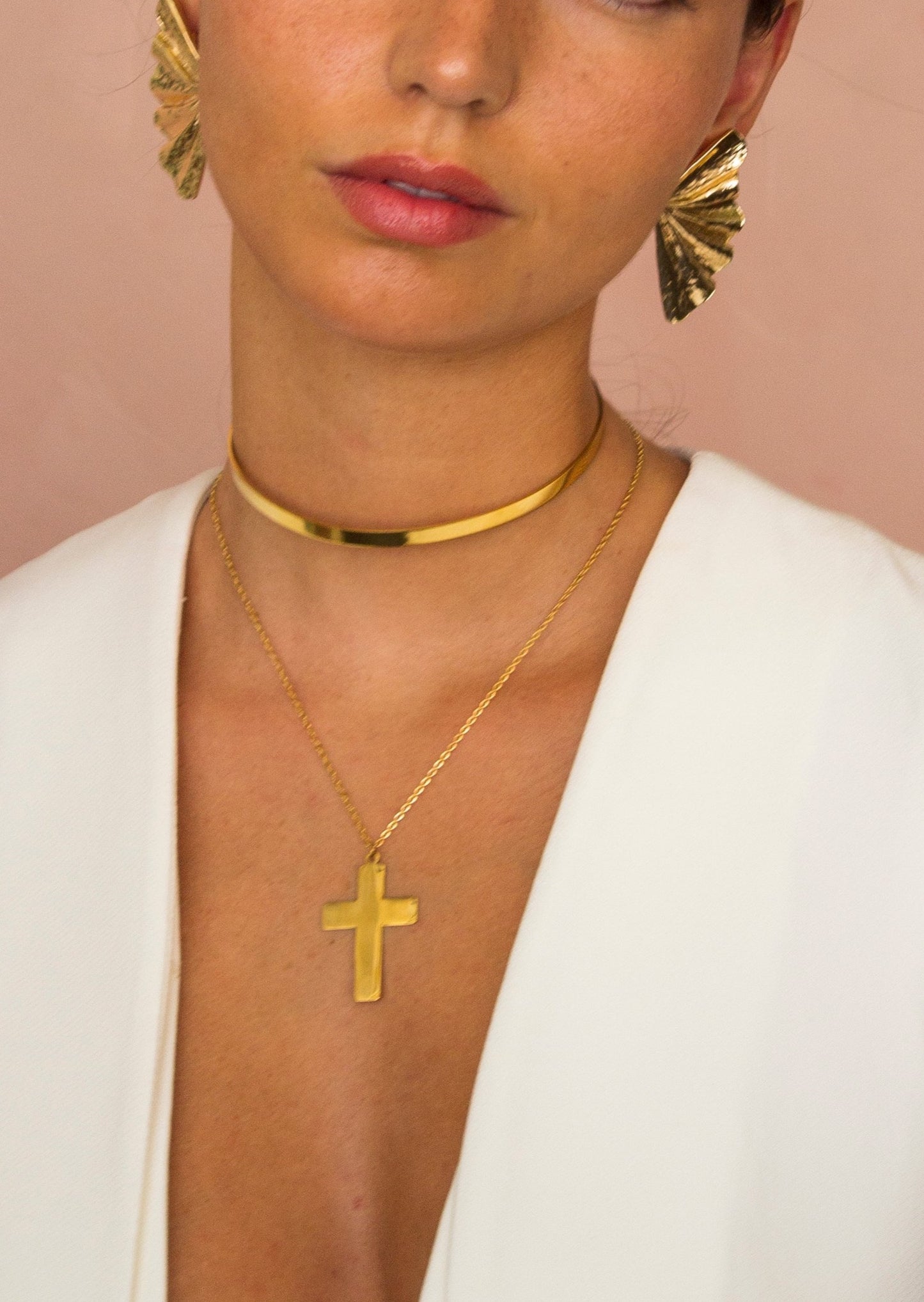 COLLAR CRUZ GRANDE ı ORO