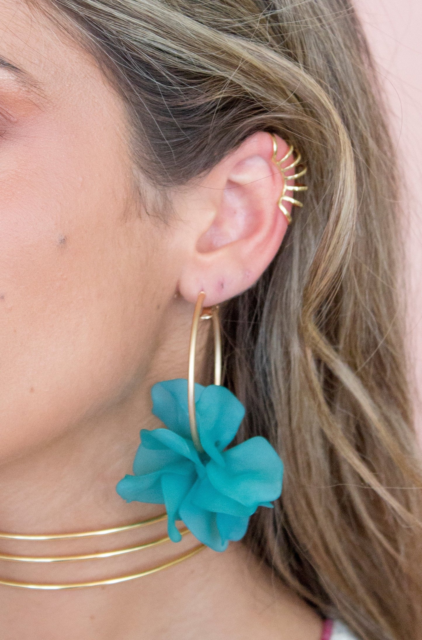 PENDIENTES ARO FLOR TURQUESA ı PAREJA